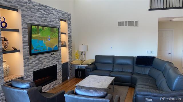 Foto del edificio - 6344 S Nelson Way