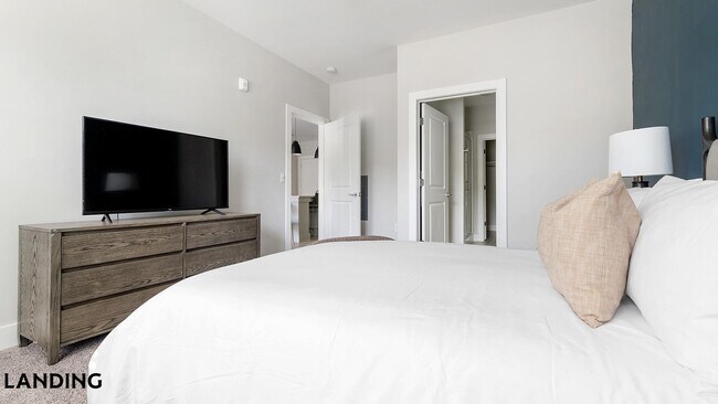 Foto del edificio - 3005 Chestnut Grv Ln