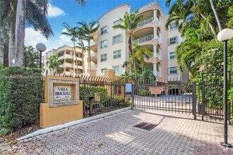 Building Photo - 1824 Brickell Ave