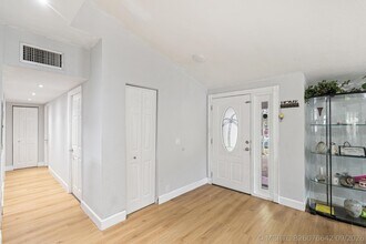 Building Photo - 3872 Mackinac Rd