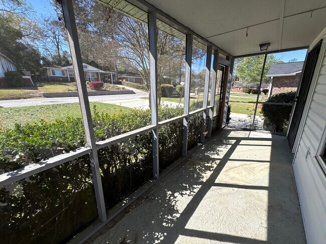 Foto del edificio - 2737 Royal St