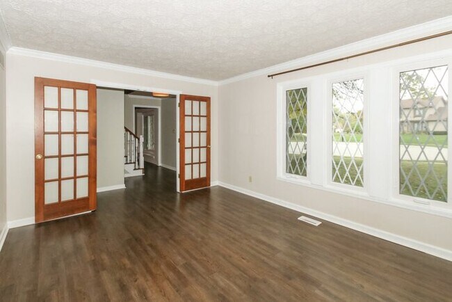 Foto del edificio - 4 Bedroom Carmel Home!