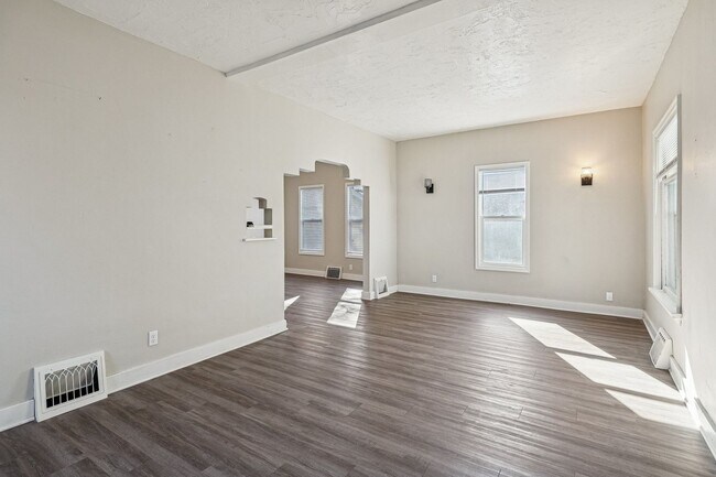 Building Photo - Comfortable 3-Bedroom Living in Benson