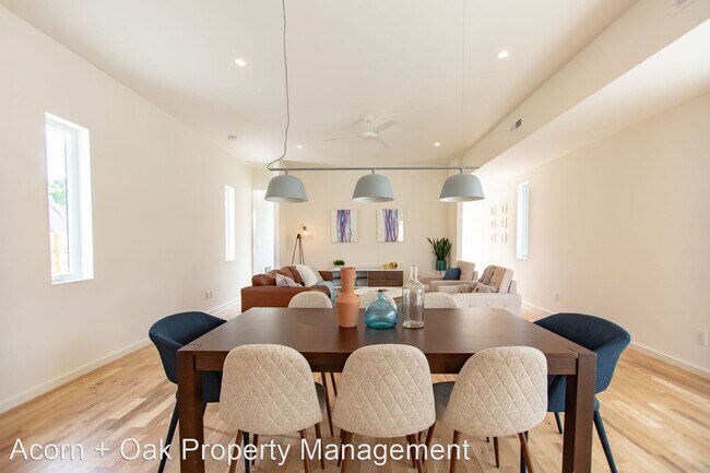 Foto del edificio - 4 br, 2.5 bath House - 815 N Mangum St
