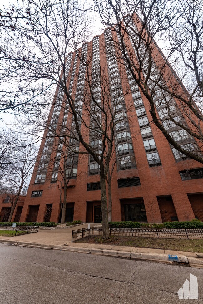 Foto del edificio - 901 S Plymouth Ct