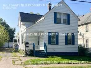 Building Photo - 6700 Gertrude Ave