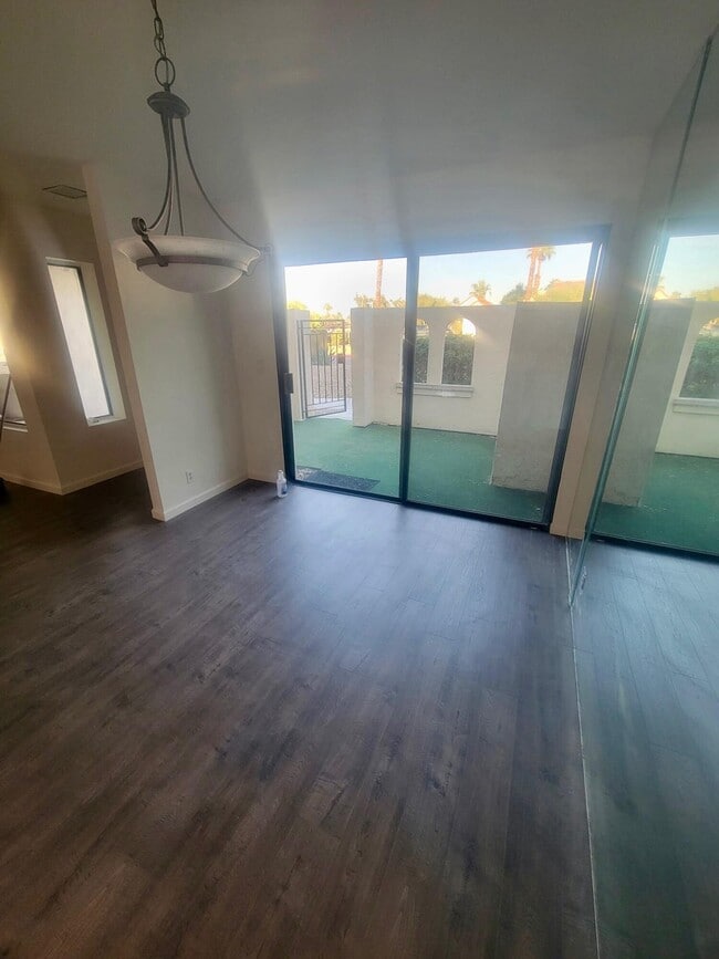 Foto del edificio - 45421 Lupine Ln