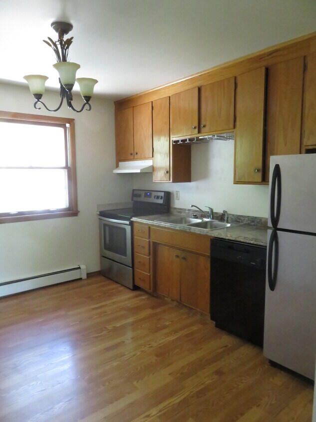 Primary Photo - 1308 10th St N