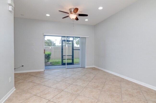 Foto del edificio - Lovely 2 Bed/2.5 bath townhome FOR RENT at...