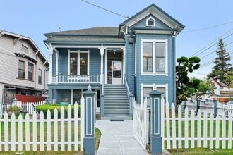 Building Photo - 730-732 Pacific Ave