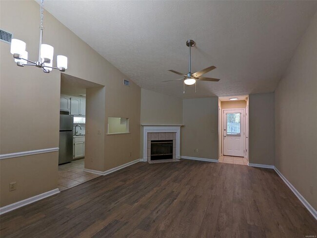 Foto del edificio - 6222 Bell Gables