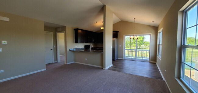 Building Photo - Emery Oak-2Br/2Ba Rental Home-Second Floor