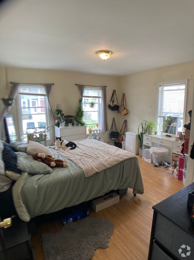 Downtown Natick Apartments for Rent with Washer & Dryer Natick, MA