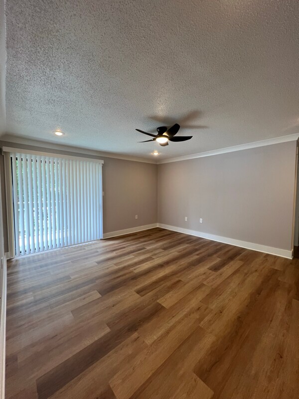 Foto del edificio - 4906 Sardis Rd