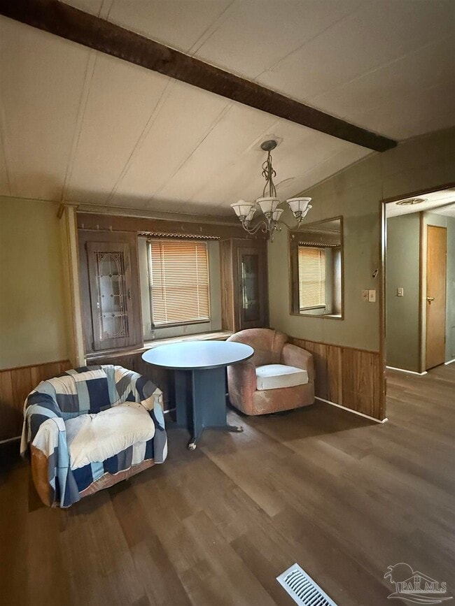 Foto del edificio - 2866 Pine Forest Rd