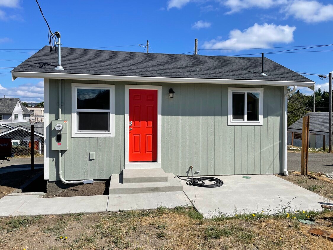 824 8th St, Bremerton, WA 98337 House Rental in Bremerton, WA