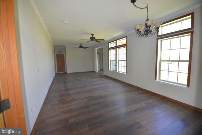 Building Photo - 491-44H 4-H Park Rd