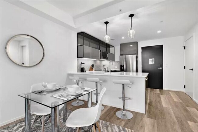 Foto del edificio - 345 Harrison Ave