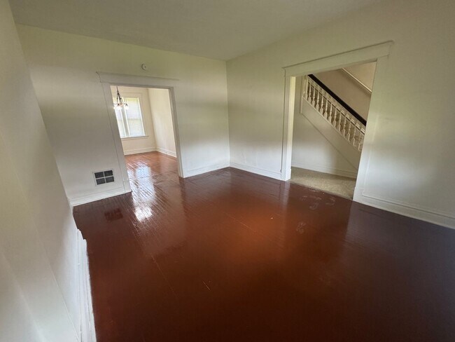 Foto del edificio - Delightful 3-bedroom, 1-bathroom single-fa...