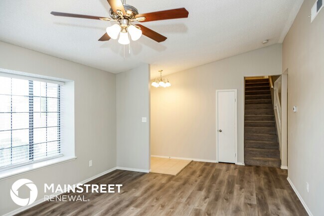 Foto del edificio - 6462 Goldmine Dr