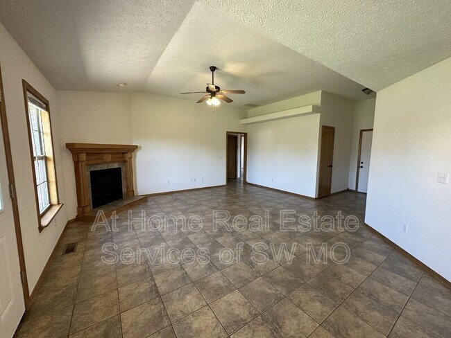 Foto del edificio - 1109 E.Chesapeake Drive