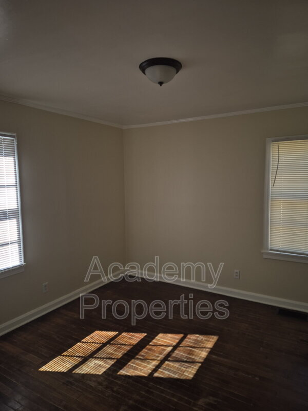 Foto del edificio - 2190 Jernigan Dr SE