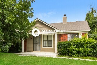 Building Photo - 4354 Rosswood Dr