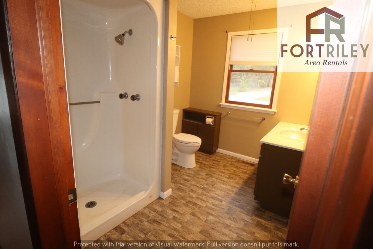 Primary Photo - Spacious home for rent