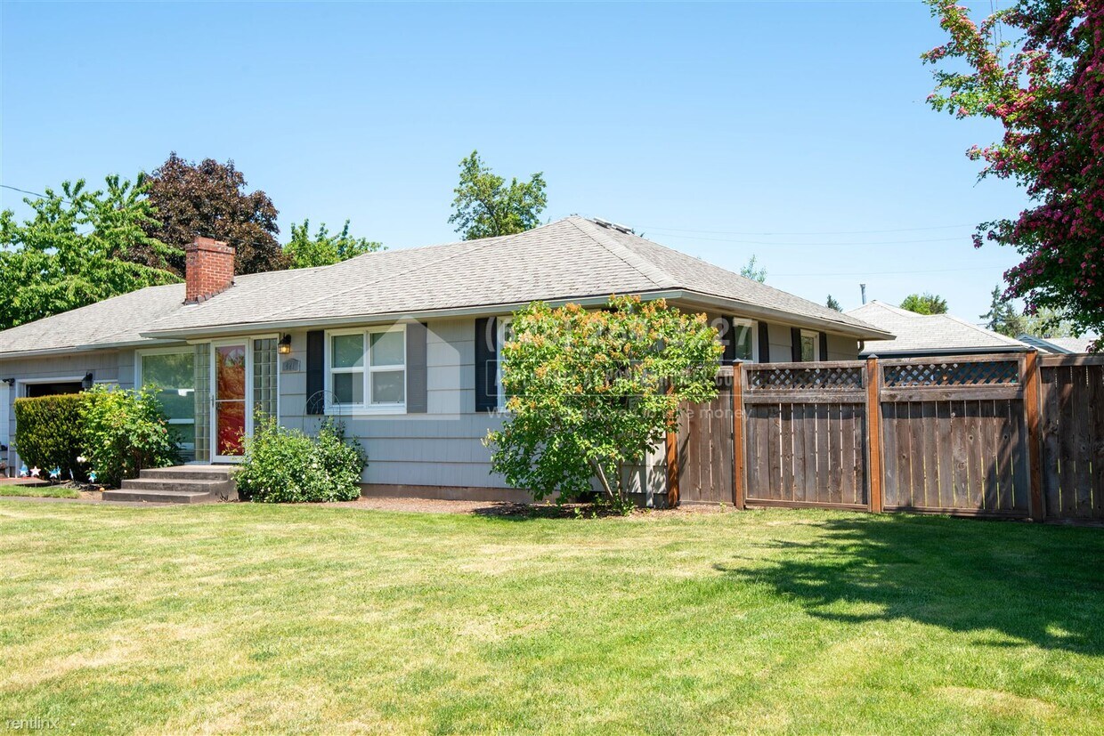 Primary Photo - 3 br, 1 bath House - 421 Fairfield Ave -