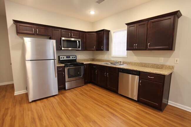 Foto del edificio - Lux Me North College Apartments Available Fall 2026!