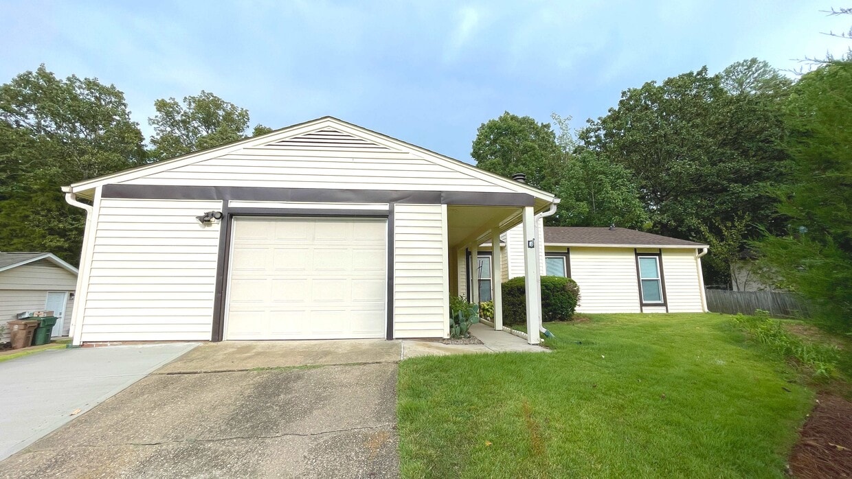 Primary Photo - 1607 Burnley Dr