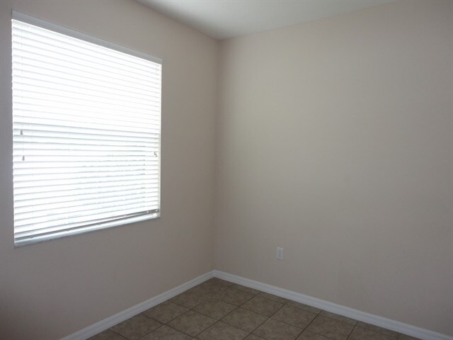 Building Photo - 11114 Creek Haven Dr