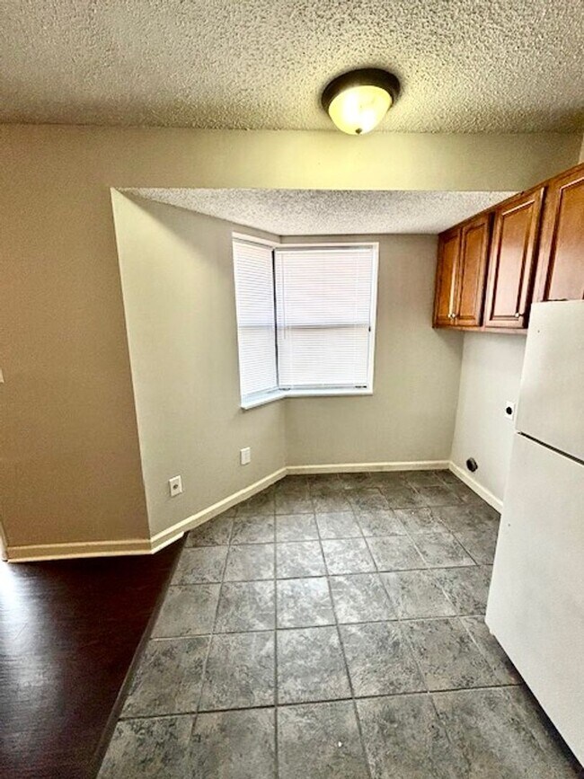 Foto del edificio - 4721 Samantha Ave