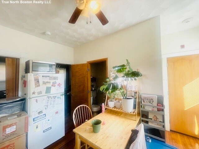 Building Photo - 206 Hanover St