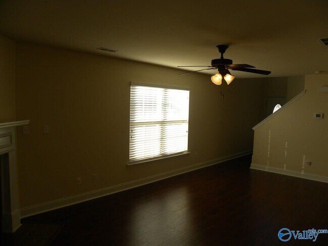 Foto del edificio - 239 Shadow Ct SW