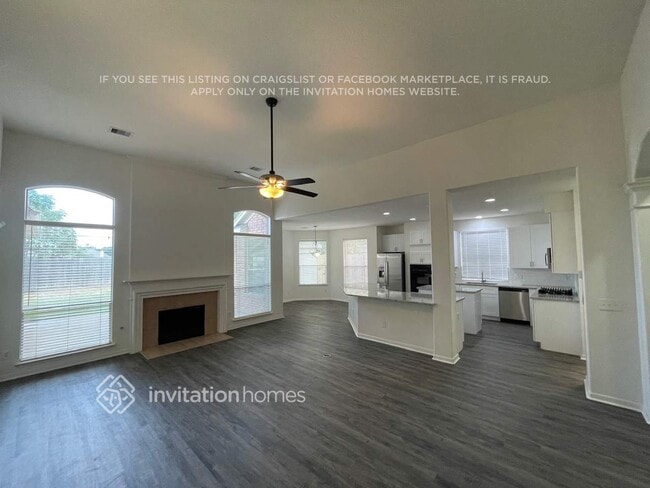 Building Photo - 12802 Magnolia Leaf St