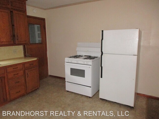 Foto del edificio - 2 br, 1 bath House - 215 1/2 E. TOM STAFFORD