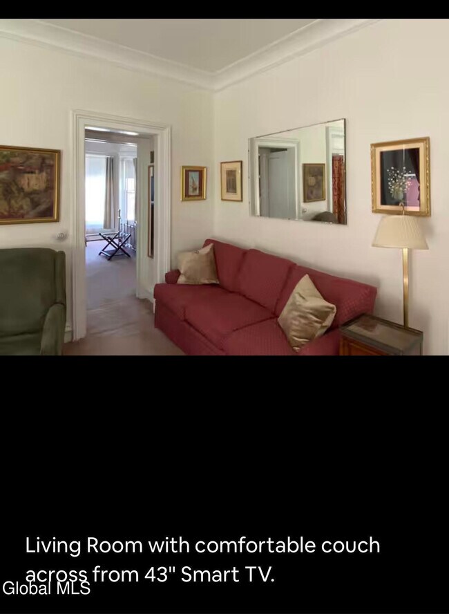 Foto del edificio - 630 N Broadway