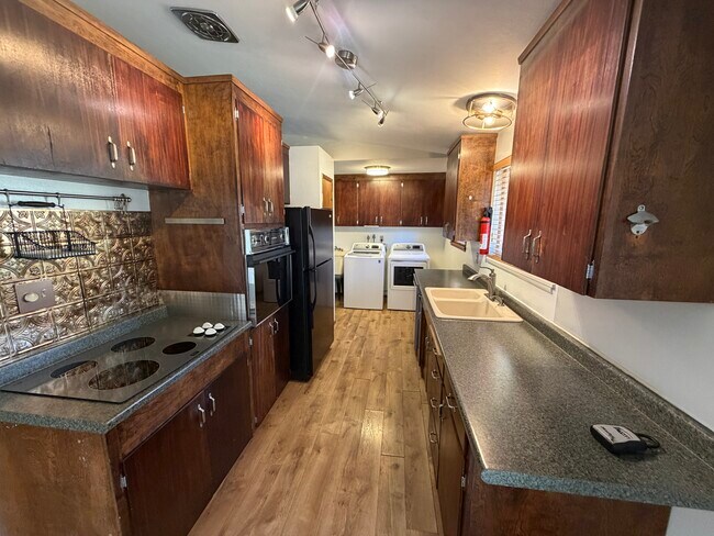 Building Photo - 30140 2nd Pl SW