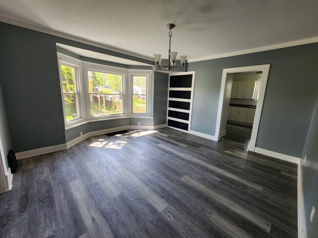 Building Photo - 262 Fairgreen Ave