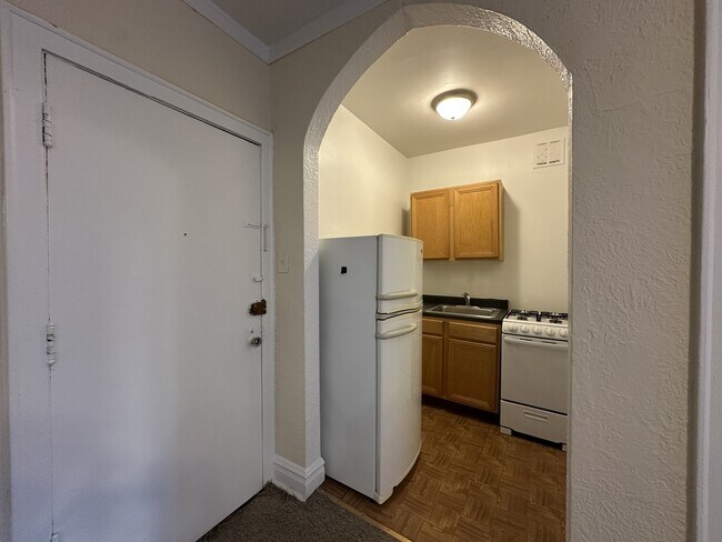 Foto del edificio - 4834 N Damen Ave