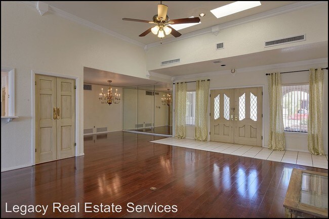 Building Photo - 1201 Cerrito Bonito Ln