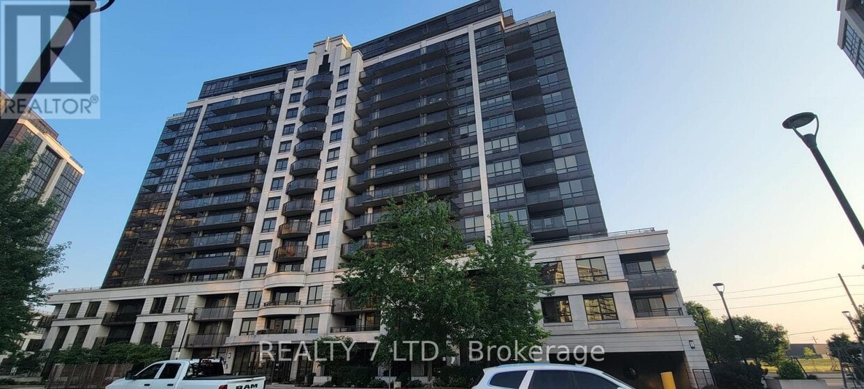 Primary Photo - 1070-1070 Sheppard Ave W