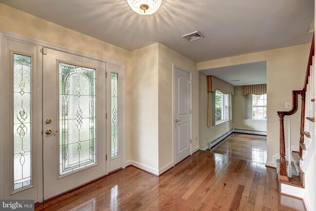 Foto del edificio - 929 Woburn Ct