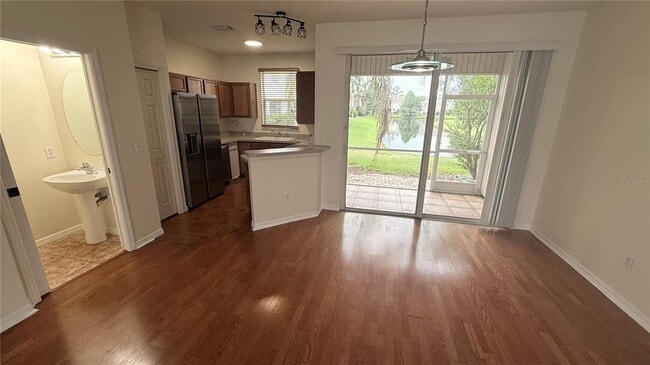 Building Photo - 12287 Country White Cir
