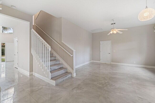 Building Photo - 3257 El Camino Real