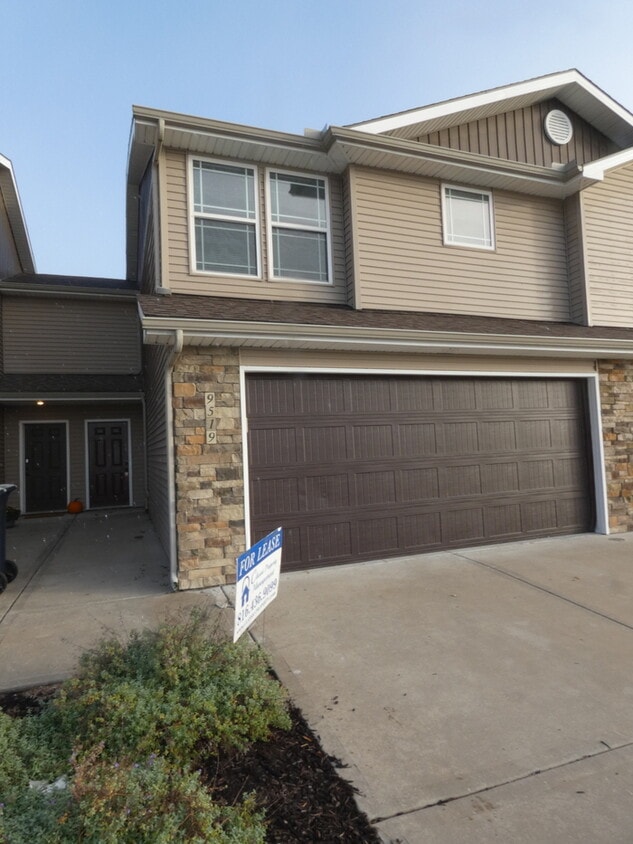 Foto principal - Beautiful Town Home!