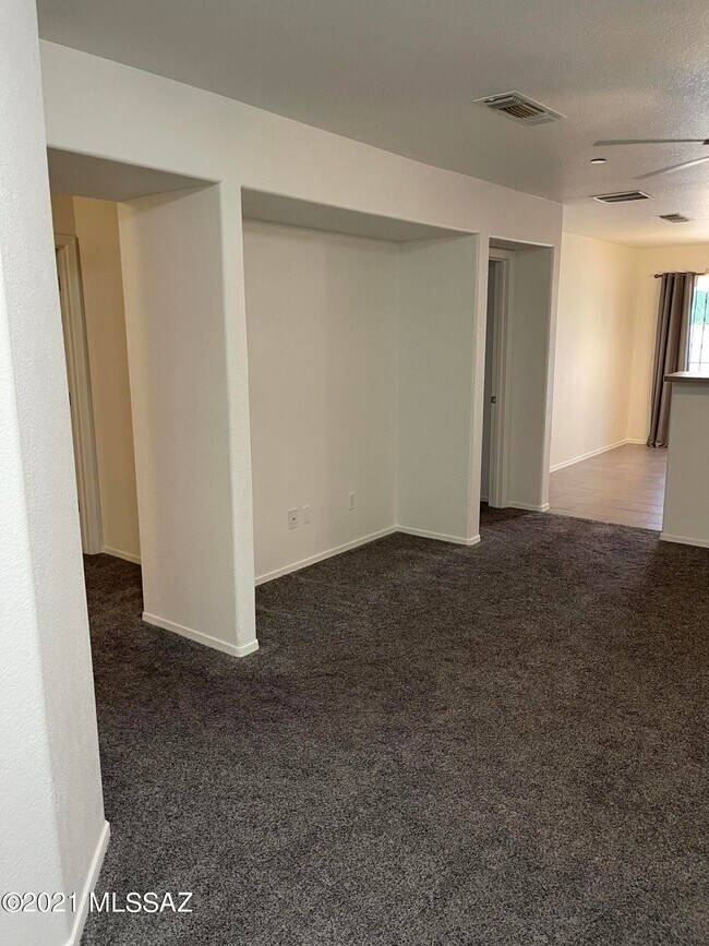 Foto del edificio - 3294 W Treece Pl