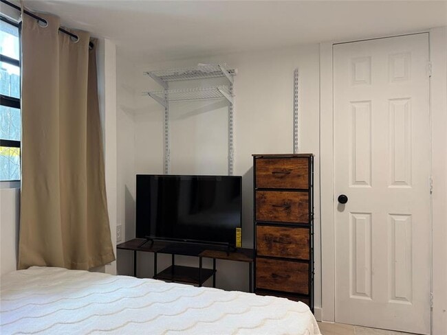 Foto del edificio - 2205 SW 16th Ter