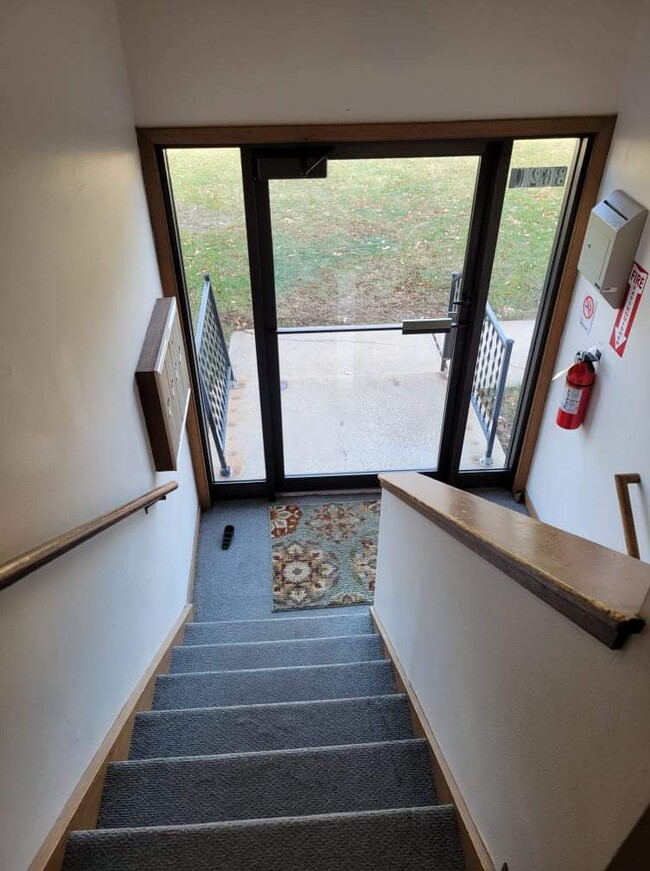 Foto del edificio - 3621 Dalewood Ave SE
